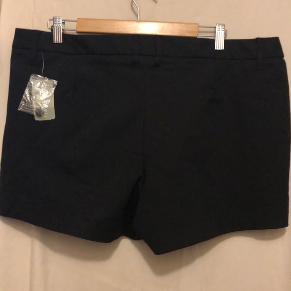 Shorts - Picture 2 of 2